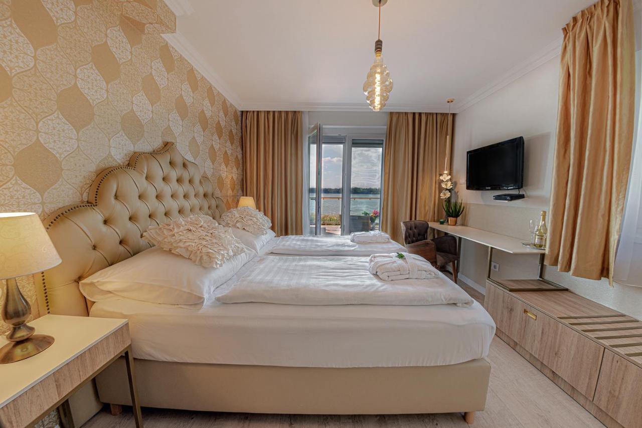 Casablanca Panzio Bed & Breakfast Tata Exterior photo