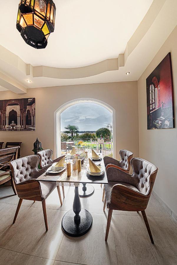 Casablanca Panzio Bed & Breakfast Tata Exterior photo