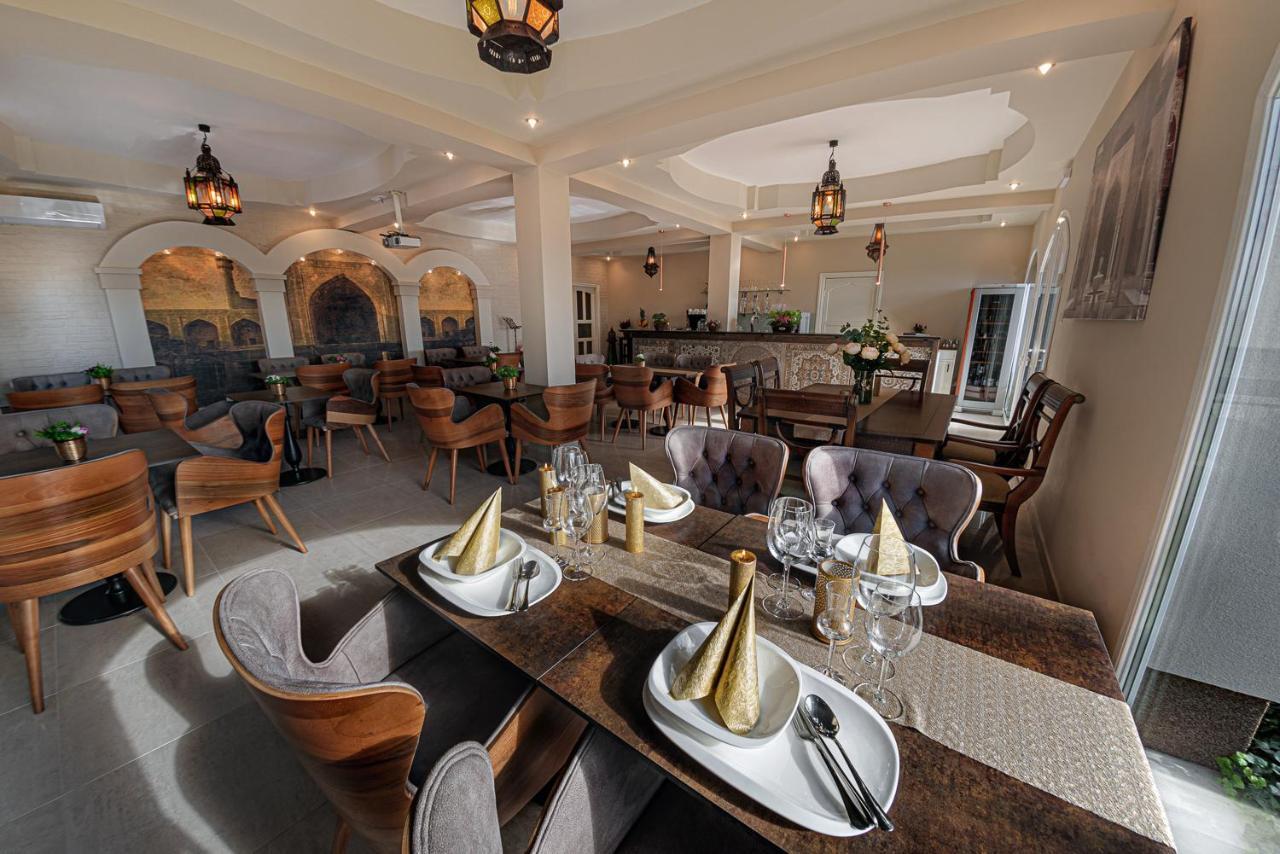 Casablanca Panzio Bed & Breakfast Tata Exterior photo